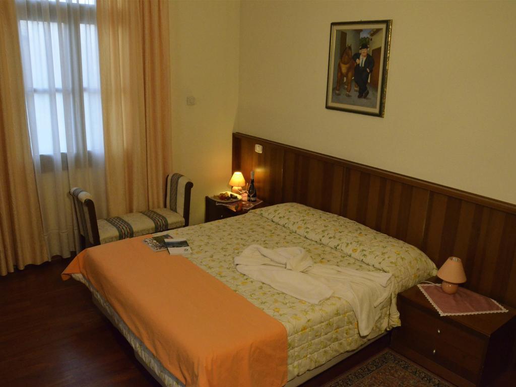 Villa Lataria dei Magredi Vivaro Camera foto